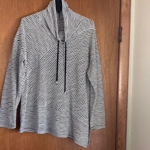 Tunic with Cowell Neck Geometric Black and White Stripe